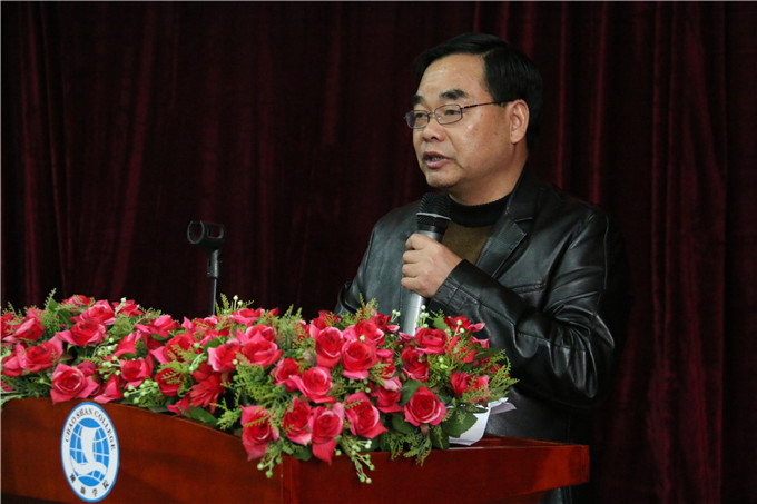 党委副书记张业宏作分管工作报告