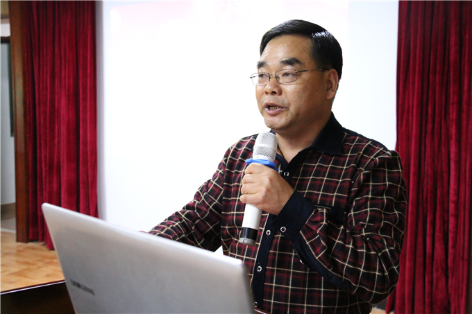 党委副书记、工会主席张业宏致辞