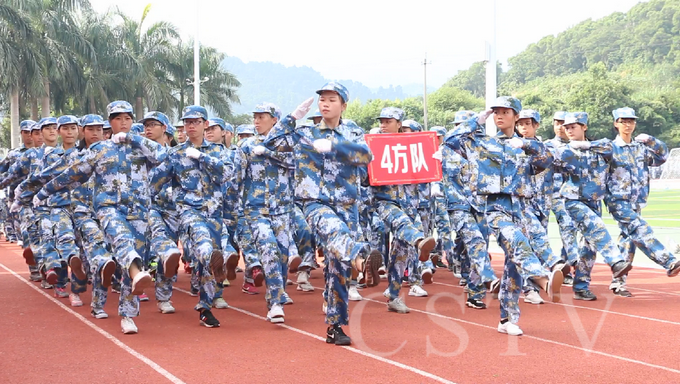 阅兵