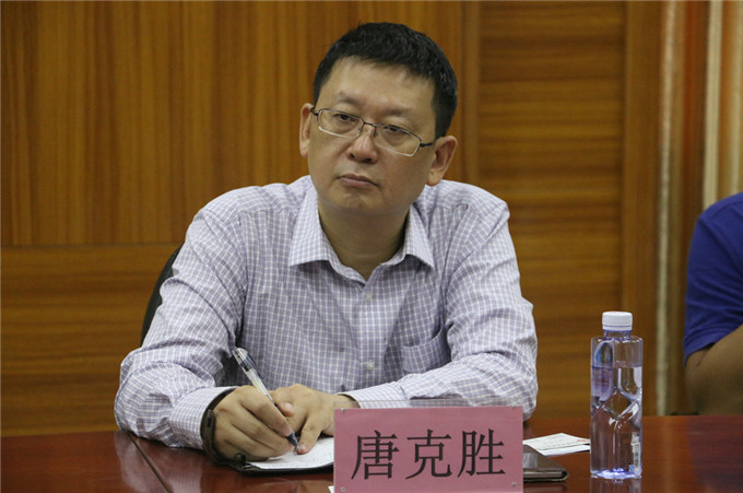 深职院外国语学院院长唐克胜讲话