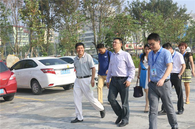 参观学院