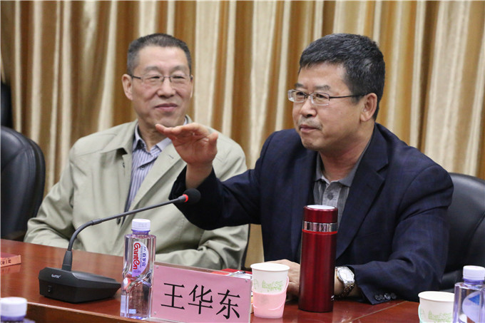 石河子职院王华东副院长讲话
