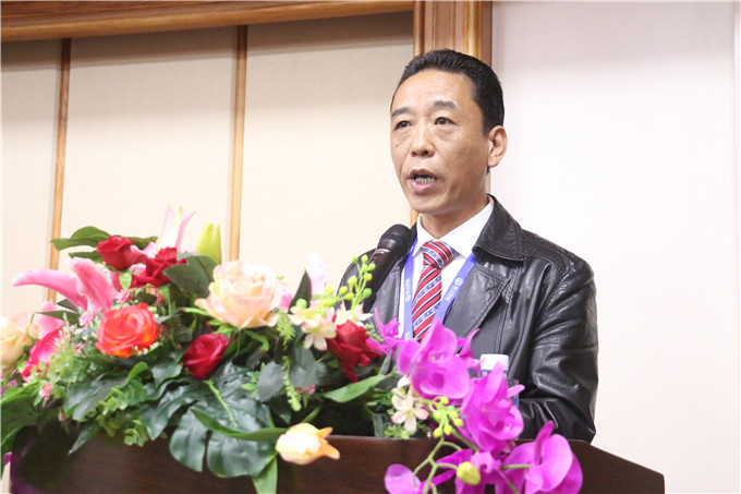 魏跃进副院长主持大会