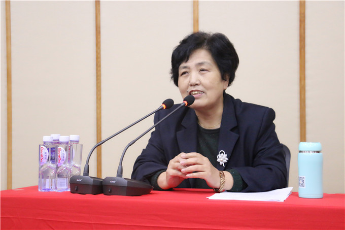党委书记韩淑芳开讲