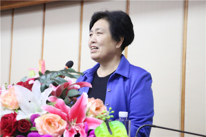 学院党委书记韩淑芳讲话