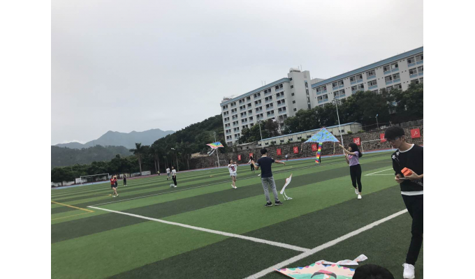 放飞风筝