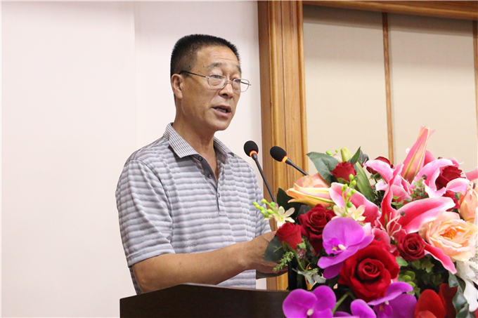 常务副院长单振东致辞
