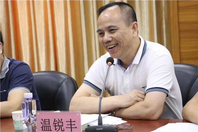 汕头大学保卫处处长温锐丰讲话