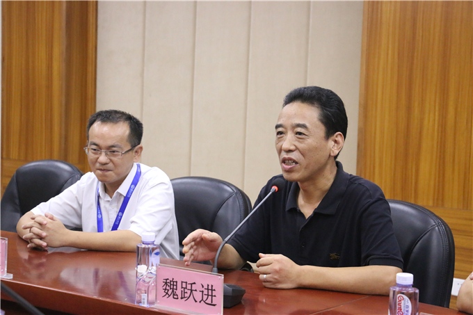 学院副院长魏跃进讲话