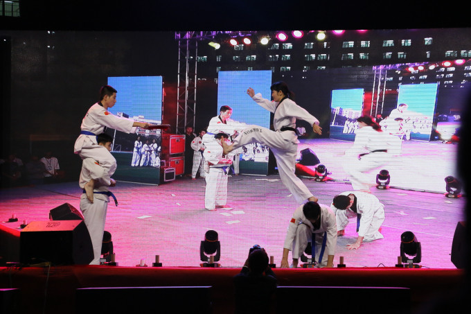 跆拳道表演《武魂》