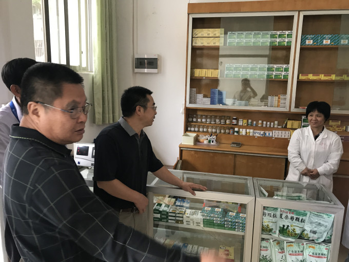 省教育厅学校后勤管理处调研我院校医院情况