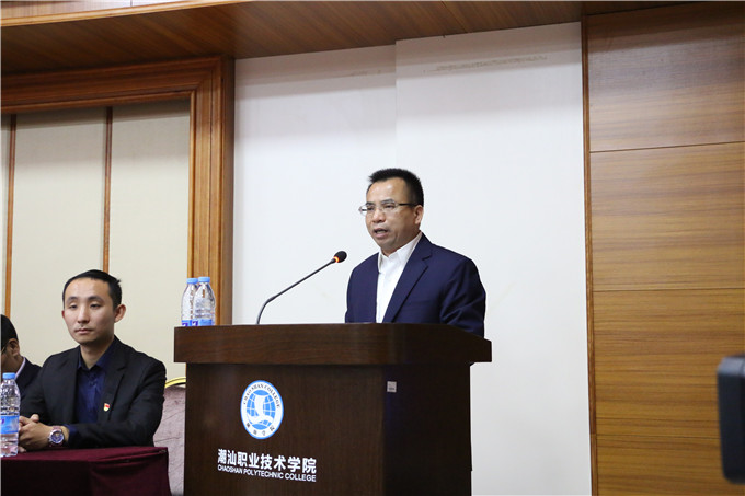 省科协专职副主席冯日光讲话