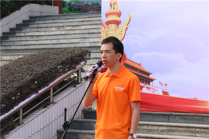 广东药品科普直通车负责人黄廉稳先生讲话