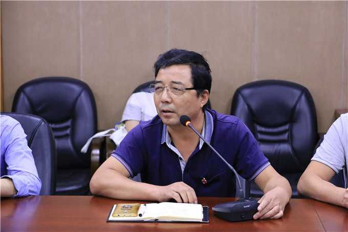 党委委员朱捍卫同志解读公报