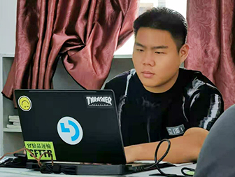  张鸿彪的创业故事