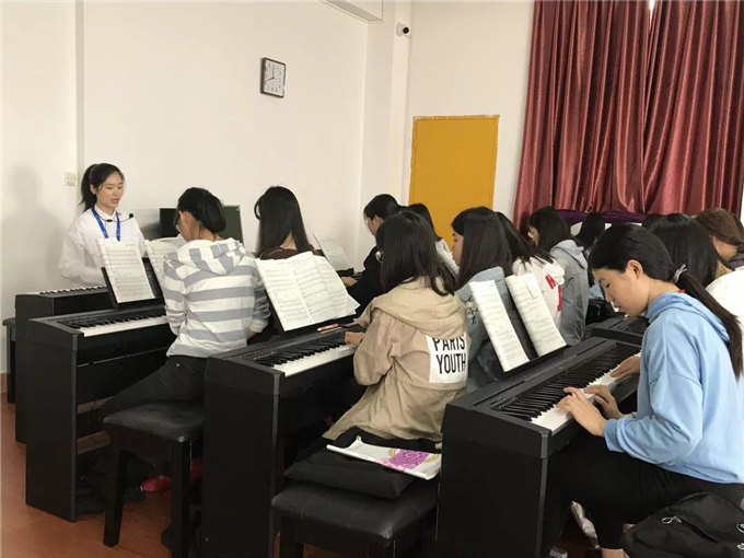 学生上课