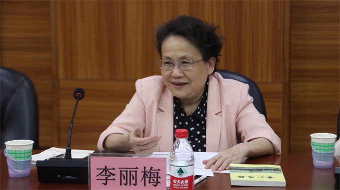宁市人大常委会党组书记、主任李丽梅